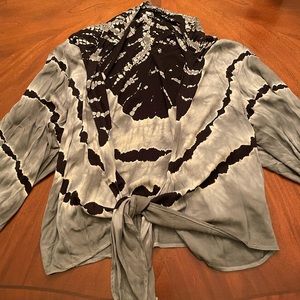 YFB front tie top or coverlet